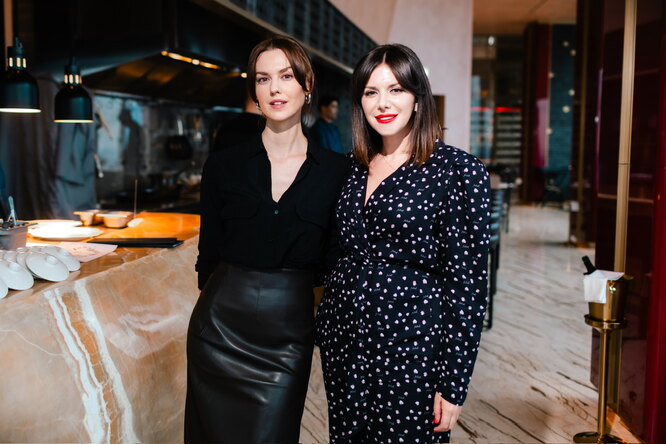 Кристи Мак порно видео Ольганың қисық фигурасы порно