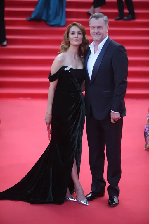 Виктория Исакова и Юрий Мороз поженились в 2003 году Виктория Исакова и Юрий Мороз поженились в 2003 году