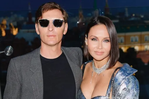 «Спасибо VOICE! Мы поддались эмоциям»: Ляйсан Утяшева рассказала, как отпраздновала годовщину свадьбы с Павлом Волей «Спасибо VOICE! Мы поддались эмоциям»: Ляйсан Утяшева рассказала, как отпраздновала годовщину свадьбы с Павлом Волей