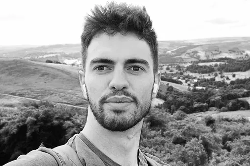 Загрыз амурский тигр по кличке Алтай: актер сериала «Правдивые истории» Уильям Чепмен погиб в вольере Загрыз амурский тигр по кличке Алтай: актер сериала «Правдивые истории» Уильям Чепмен погиб в вольере