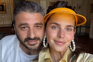 «Муж сказал, что мое тело принадлежит ему»: Лиза Моряк призналась, что не снимается обнаженной из-за Сарика Андреасяна «Муж сказал, что мое тело принадлежит ему»: Лиза Моряк призналась, что не снимается обнаженной из-за Сарика Андреасяна