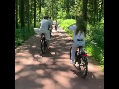 Нажми и смотри