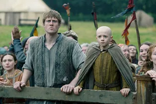 Большой и маленький: как выглядят в обычной жизни звезды «Рыцаря Семи Королевств», сыгравшие Дунка и Эгга Большой и маленький: как выглядят в обычной жизни звезды «Рыцаря Семи Королевств», сыгравшие Дунка и Эгга