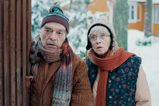 Александр Адабашьян и Алиса Фрейндлих в фильме «Родители строгого режима» Александр Адабашьян и Алиса Фрейндлих в фильме «Родители строгого режима»
