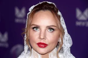 «Из-за стресса после смерти отца мое здоровье резко ухудшилось»: певица МакSим попала в больницу и отменила концерт «Из-за стресса после смерти отца мое здоровье резко ухудшилось»: певица МакSим попала в больницу и отменила концерт