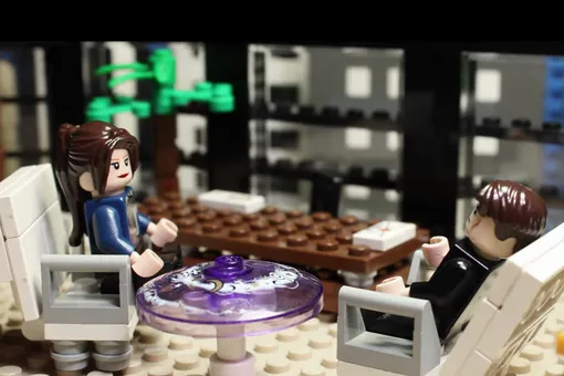 Трейлер «Пятидесяти оттенков серого» пересняли в Lego-версии Трейлер «Пятидесяти оттенков серого» пересняли в Lego-версии