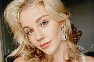 «Стала супермоделью»: Юлианна Караулова в бикини приняла откровенную позу «Стала супермоделью»: Юлианна Караулова в бикини приняла откровенную позу