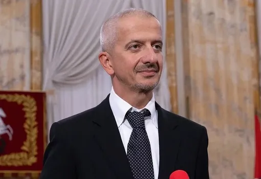 Константин Богомолов занял должность исполняющего обязанности ректора Школы-студии МХАТ Константин Богомолов занял должность исполняющего обязанности ректора Школы-студии МХАТ