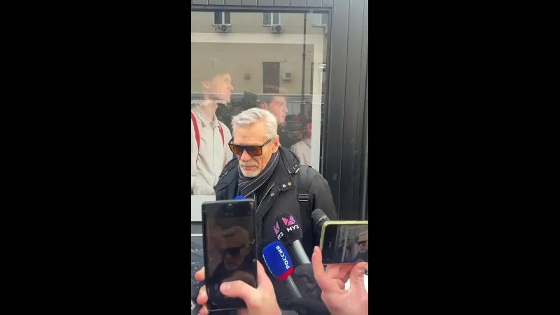 Нажми и смотри