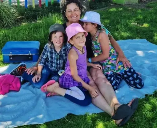 Кэтрин с тремя детьми до их исчезновения