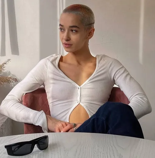 Аиша потеряла ребенка при родах Аиша потеряла ребенка при родах