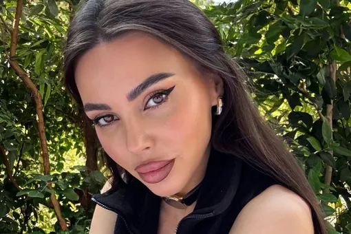 «Поплакала с утра! Моя жизнь мне не принадлежит»: Оксана Самойлова со слезами на глазах пожаловалась на усталость «Поплакала с утра! Моя жизнь мне не принадлежит»: Оксана Самойлова со слезами на глазах пожаловалась на усталость