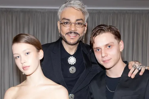 «Будет преступлением оставить эти фото в архиве»: Филипп Киркоров снялся со звездами на премии «VOICE: Главные лица»