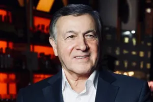 Фото 70-летнего Араза Агаларова и 27-летней жены с ребенком попало в Сеть