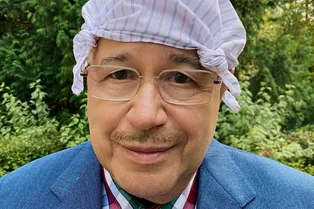 Евгений Петросян объяснил, почему отказался от главной роли в комедии «Операция "Ы" и другие приключения Шурика» Евгений Петросян объяснил, почему отказался от главной роли в комедии «Операция "Ы" и другие приключения Шурика»
