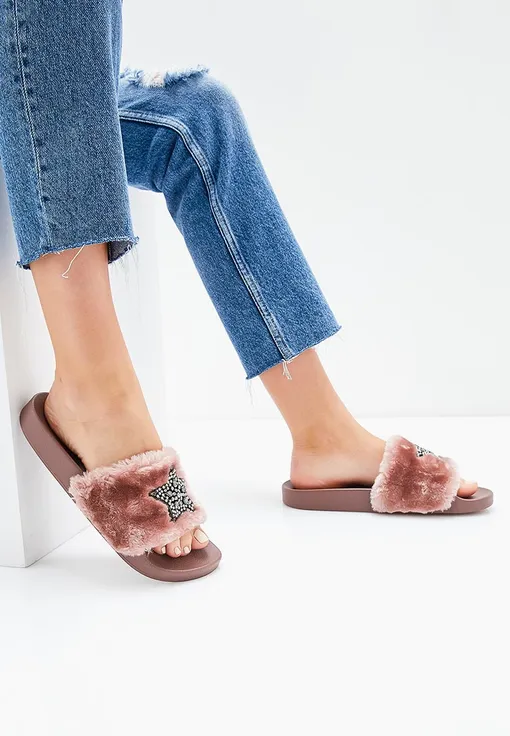 Steve Madden, 5 499 руб. (на сайте Lamoda) Steve Madden, 5 499 руб. (на сайте Lamoda)