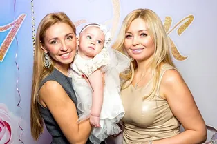 Татьяна Навка показала нежные кадры с младшей сестрой Татьяна Навка показала нежные кадры с младшей сестрой