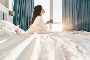 Как правильно просыпаться утром: 3 бьюти-привычки, которые заменят тебе соцсети и кофе Как правильно просыпаться утром: 3 бьюти-привычки, которые заменят тебе соцсети и кофе