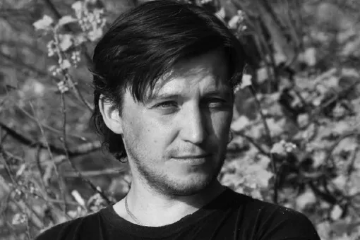 Умер после операции 46-летний фронтмен рок-группы «Мировая весна» Денис Лагутин Умер после операции 46-летний фронтмен рок-группы «Мировая весна» Денис Лагутин