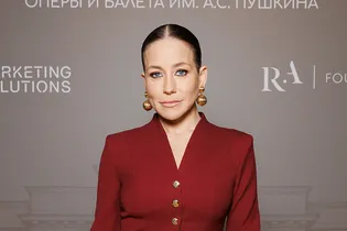 Юлия Барановская, Алена Долецкая, Елена Перминова на юбилеях и в модных бутиках: светский дайджест