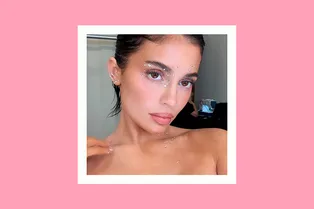 Кожа как у рыбки: 5 способов украсить тело блестками, которые сделают тебя самой модной весной и летом 2026 года