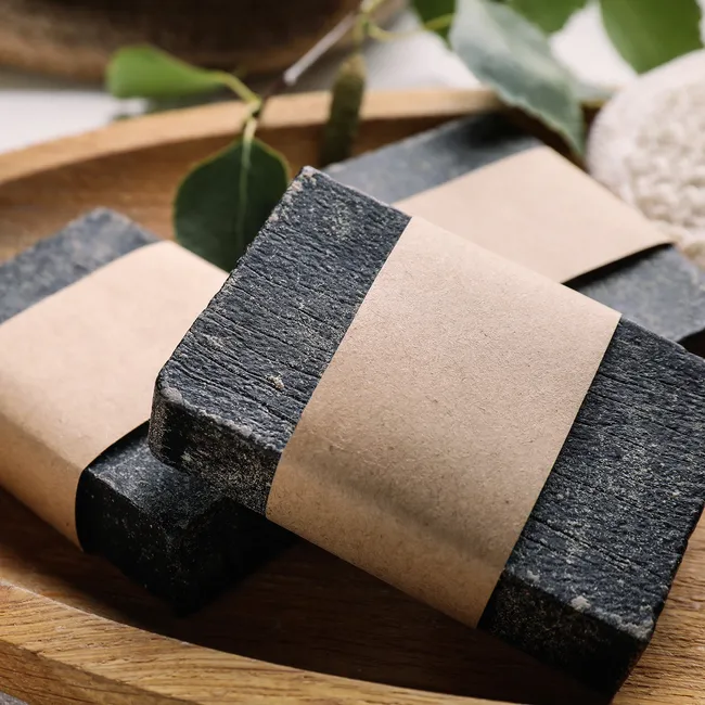 Лечит или калечит? Стоит ли умываться дегтярным мылом — мнение эксперта