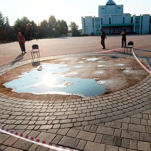 Рита погибла в этом контактном фонтане