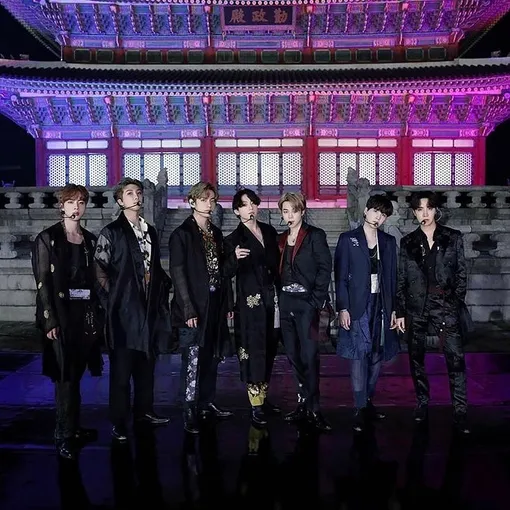 Ким Ри Ыль создал знаменитые костюмы для выступления BTS на The Tonight Show Starring Jimmy Fallon