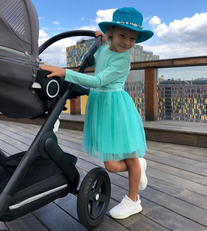 алиса юнусова сейчас. дочка тимати алиса. алиса юнусова 2022. алиса юнусова 2020.