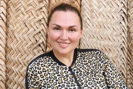 «Загорелая и счастливая!»: звезда Comedy Woman без макияжа ошеломила фанатов «Загорелая и счастливая!»: звезда Comedy Woman без макияжа ошеломила фанатов