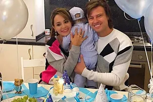 Прохор Шаляпин и Анна Калашникова показали сына Даниила Прохор Шаляпин и Анна Калашникова показали сына Даниила