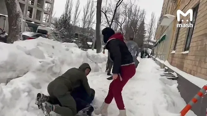 Нажми и смотри