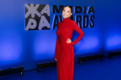 Анна Соколова-«ЖАРА MUSIC AWARDS — это не просто премия, а масштабное шоу, где каждая деталь подчинена единой концепции» Анна Соколова-«ЖАРА MUSIC AWARDS — это не просто премия, а масштабное шоу, где каждая деталь подчинена единой концепции»