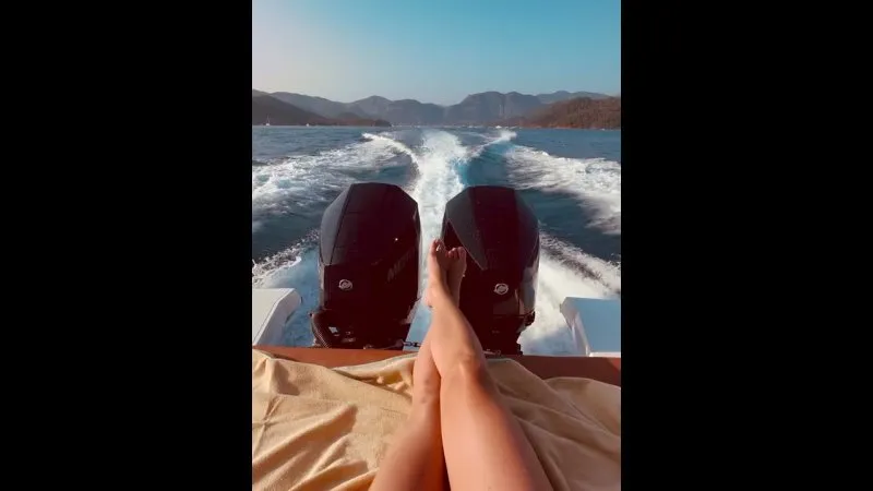 Нажми и смотри