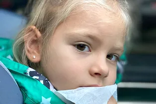 «Малышка заплакала»: 6-летнюю дочь Тимати расстроил строгий мужчина «Малышка заплакала»: 6-летнюю дочь Тимати расстроил строгий мужчина
