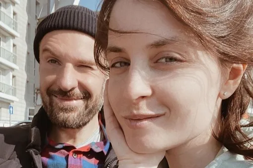 «Нас обвинили в мошенничестве»: беременная на девятом месяце невестка Татьяны Васильевой пострадала из-за квартиры «Нас обвинили в мошенничестве»: беременная на девятом месяце невестка Татьяны Васильевой пострадала из-за квартиры