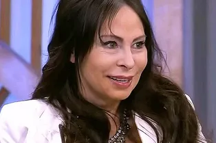 Сильно обгорели лицо и грудь: Марина Хлебникова устроила истерику в больнице Сильно обгорели лицо и грудь: Марина Хлебникова устроила истерику в больнице