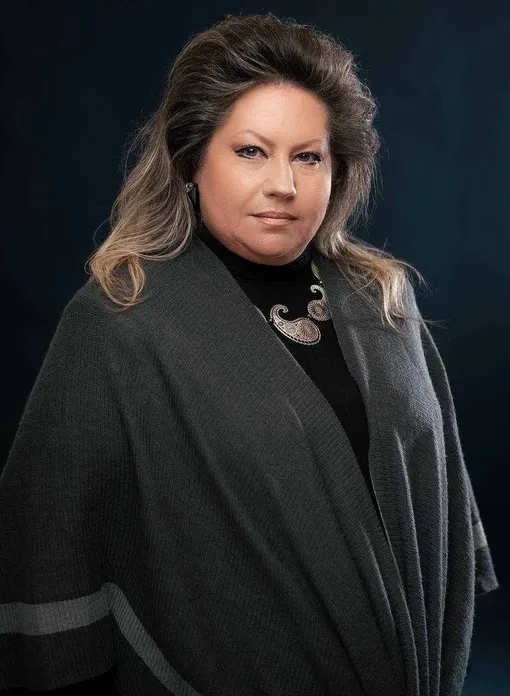 Лариса Шеина заявила, что принесла баночку со спермой Влада Череватого Лариса Шеина заявила, что принесла баночку со спермой Влада Череватого