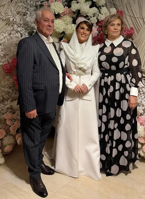 Родители и сестра Сати Казановой Родители и сестра Сати Казановой
