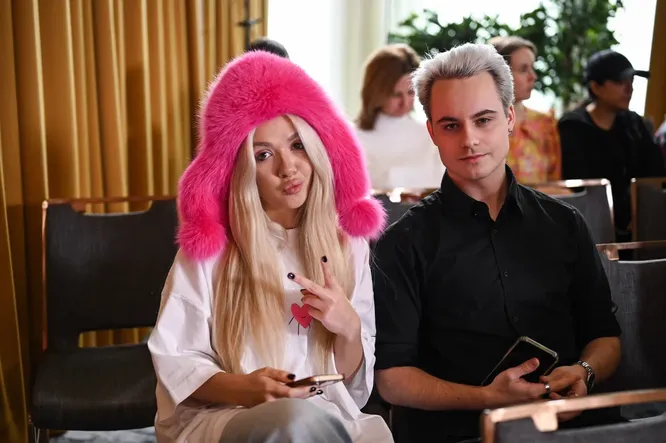 Алена Жигалова, Саша Стоун, Катя IOWA и другие звезды на предновогоднем ...