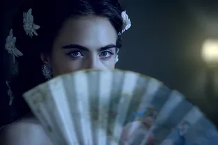 Карл Лагерфельд представил мини-фильм «Воскрешение» Карл Лагерфельд представил мини-фильм «Воскрешение»