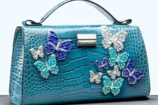 Кожа аллигатора и бриллианты: люксовый бренд выпустил самую дорогую сумку в мире