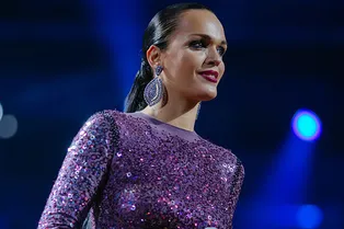 Певица Слава со слезами рассказала о риске потерять слух после операции на ухе Певица Слава со слезами рассказала о риске потерять слух после операции на ухе