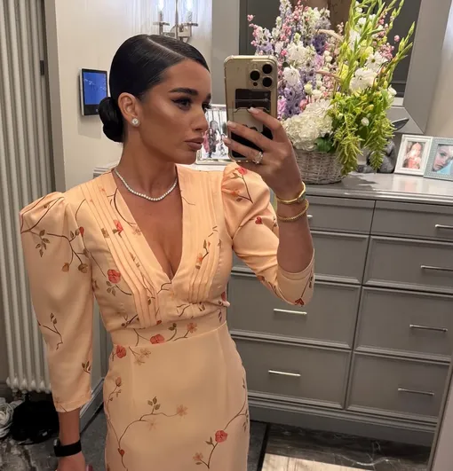 Порнодағы Марина Рубискина Порноға тыңшылық жасаған қыздың бейнелері