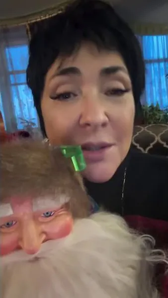 Нажми и смотри