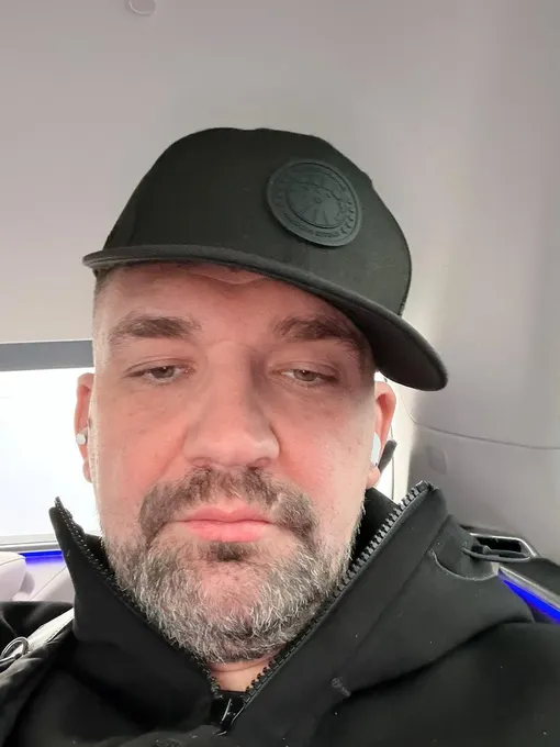 Василий Вакуленко отмечает 46-летие