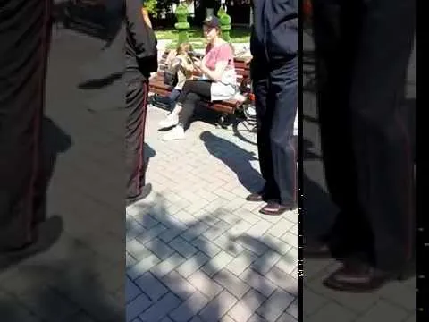 Нажми и смотри