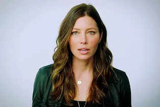 В новом проекте Джессика Билл рассказала, как она предохраняется В новом проекте Джессика Билл рассказала, как она предохраняется