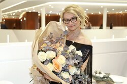 Когда мужчина начинает тратить деньги на женщину: остроумные слова Эвелины Хромченко