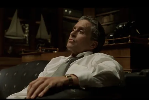 В триллере с непредсказуемой развязкой «Игра» главную роль исполнил Майкл Дуглас Триллеры с высоким рейтингом и непредсказуемой развязкой